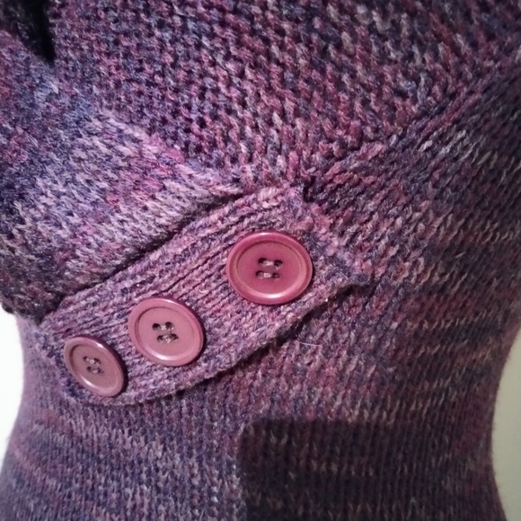 Sweater - Picture 2 of 4